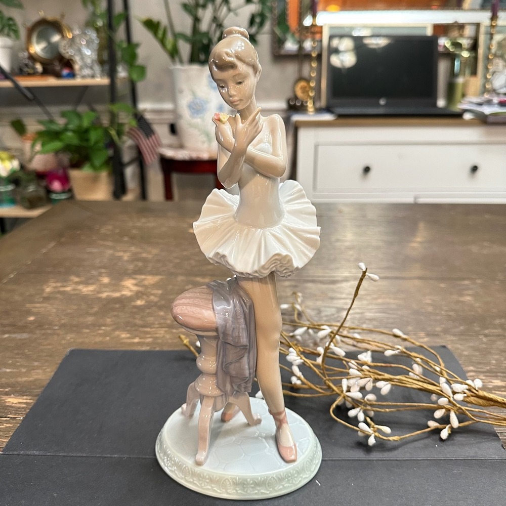 Lladro For A Perfect Performance Porcelain Ballerina Figurine - Vintage Rare